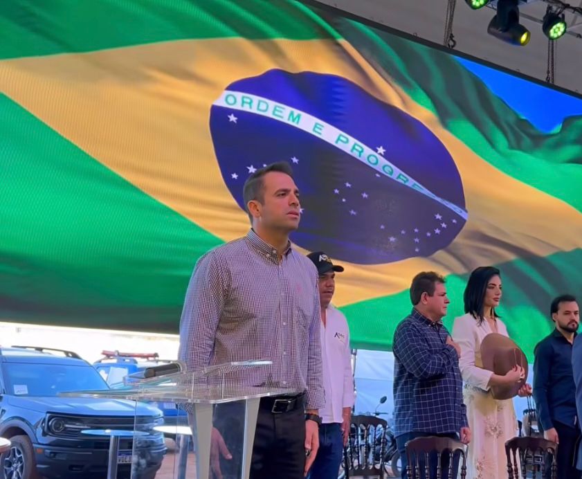 AGROVEM fortalece o agro goiano e recebe Bolsonaro em meio a homenagens e grandes negócios