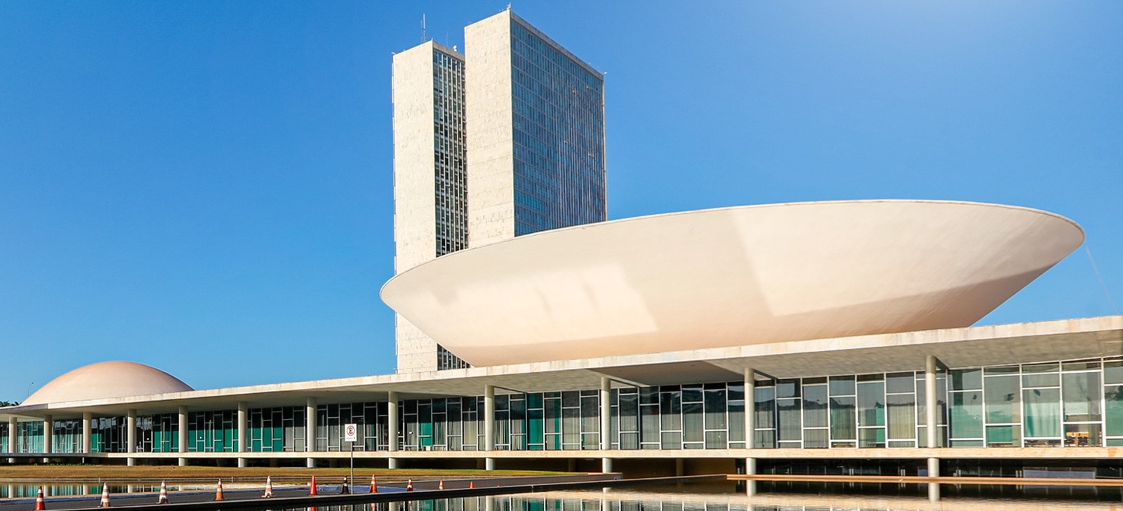 Ampliação de deputados federais terá efeito cascata em Goiás: aumento de uma cadeira estadual e custo extra de R$ 9 milhões por legislatura