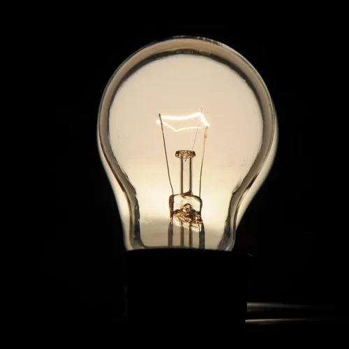 GOVERNO DÁ ISENÇÃO NA CONTA DE LUZ E QUEM PAGA A CONTA É VOCÊ