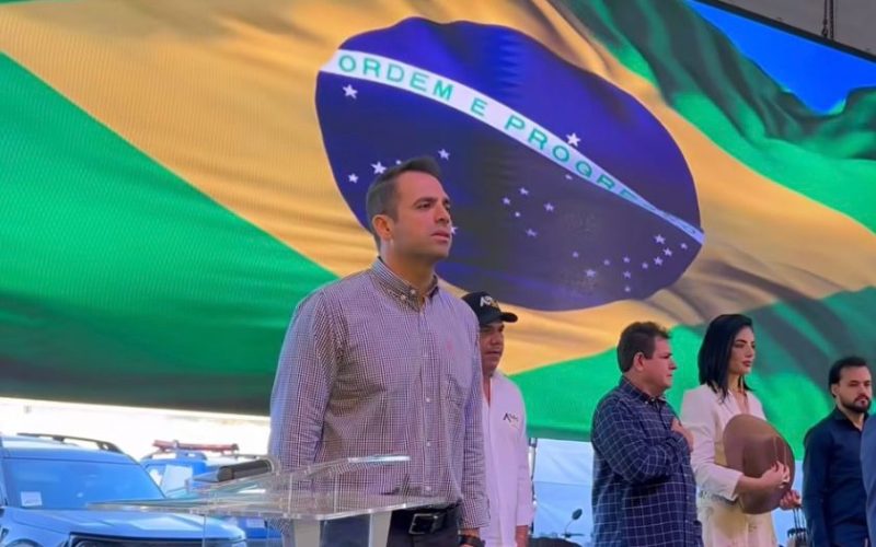 AGROVEM fortalece o agro goiano e recebe Bolsonaro em meio a homenagens e grandes negócios