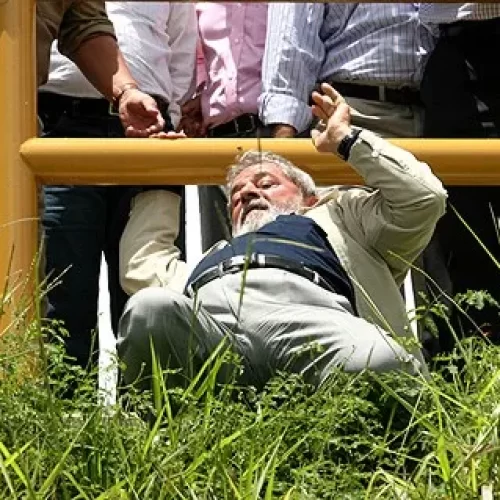 Rejeição em Alta: Maioria dos Brasileiros Reprova Governo Lula, Aponta Pesquisa Ipespe