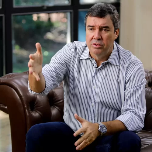 FIM DE LINHA: PSDB DERRETE, PERDE SEU ÚLTIMO GOVERNADOR E CAMINHA PARA A EXTINÇÃO POLÍTICA